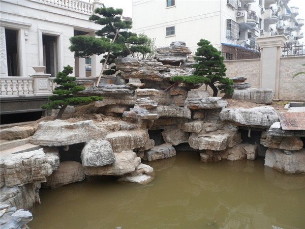 别墅庭院龟纹石假山.jpg